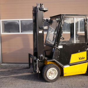 Wózek widłowy YALE LPG 2500 kg